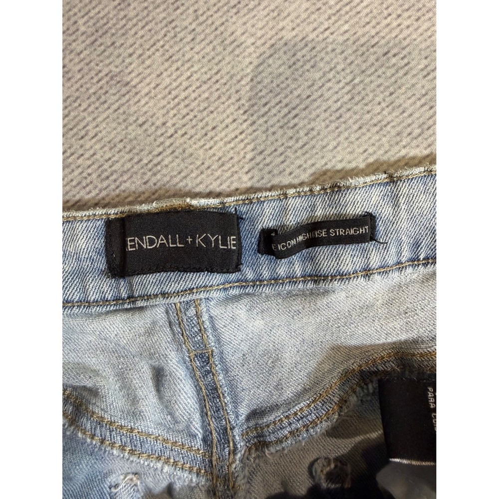 Kendall + Kylie Icon High Rise Straight Distressed Jeans Light Wash Size 11/30 - Picture 3 of 6